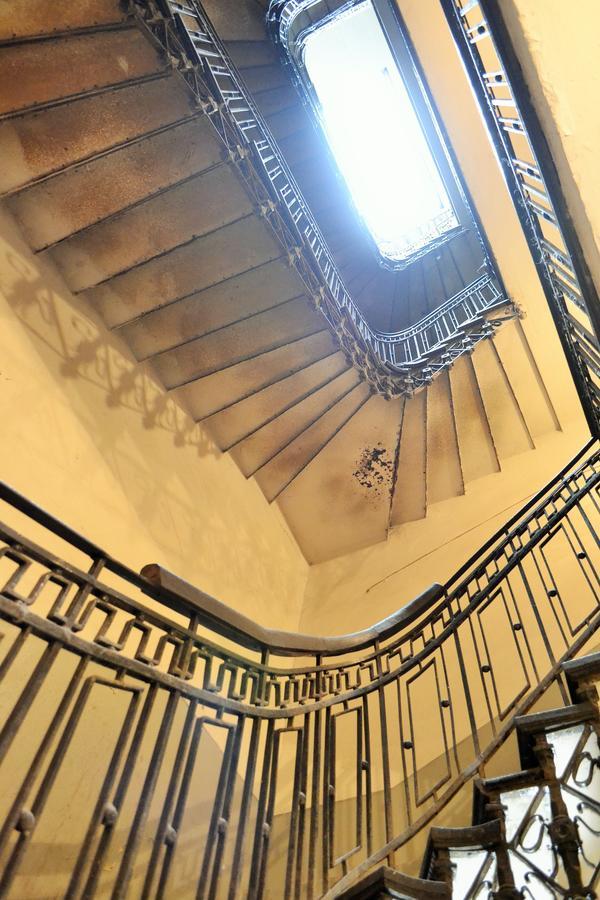 Bright Apartment In The Very Centre Lviv Extérieur photo